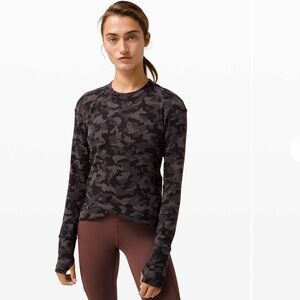 Lululemon Close to Crossing Long Sleeve *Rulu Black Gray Camo size 4